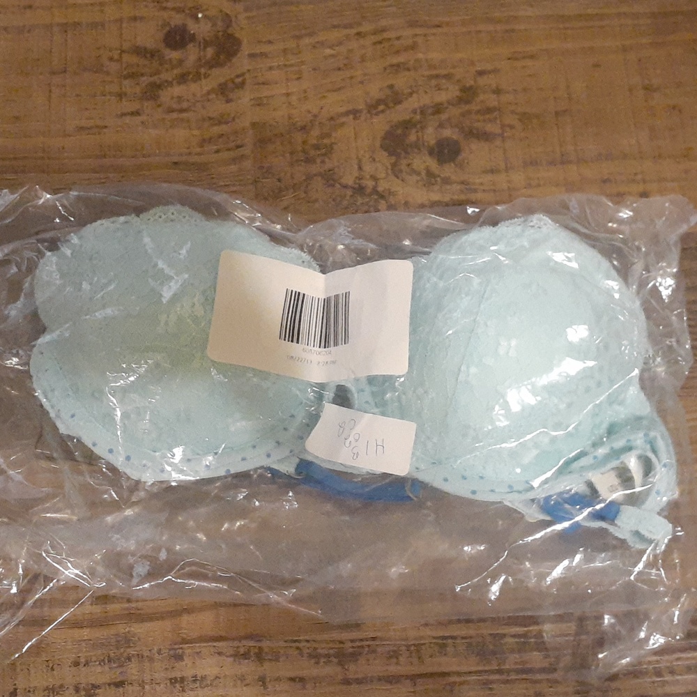 Hollister Bra 36B